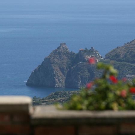 Resort Borgo San Rocco Savoca Exterior photo