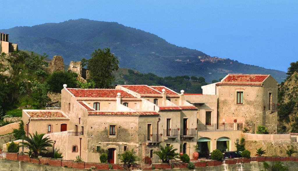 Resort Borgo San Rocco Savoca Room photo