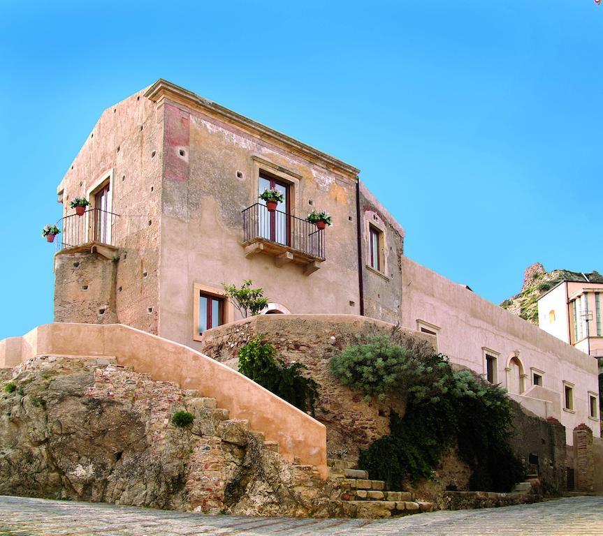Resort Borgo San Rocco Savoca Exterior photo