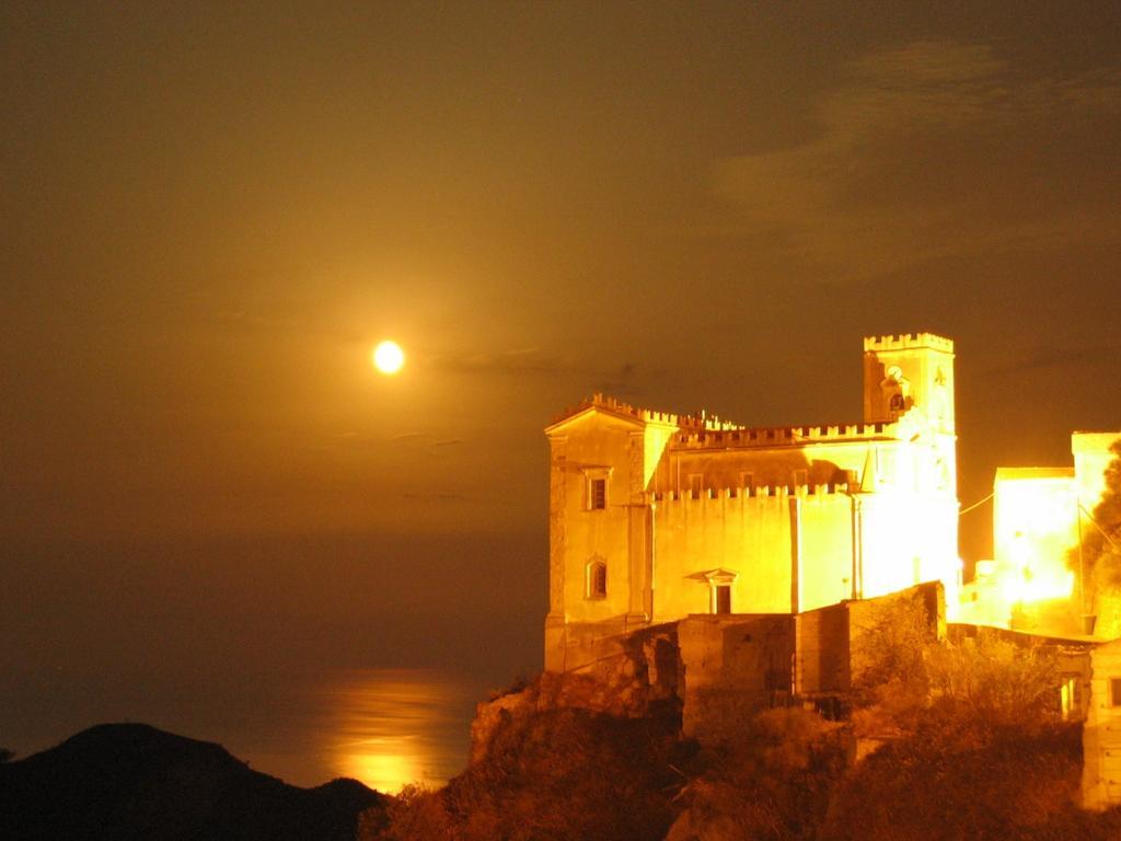 Resort Borgo San Rocco Savoca Exterior photo