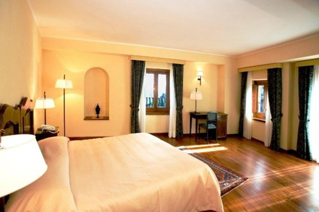 Resort Borgo San Rocco Savoca Room photo